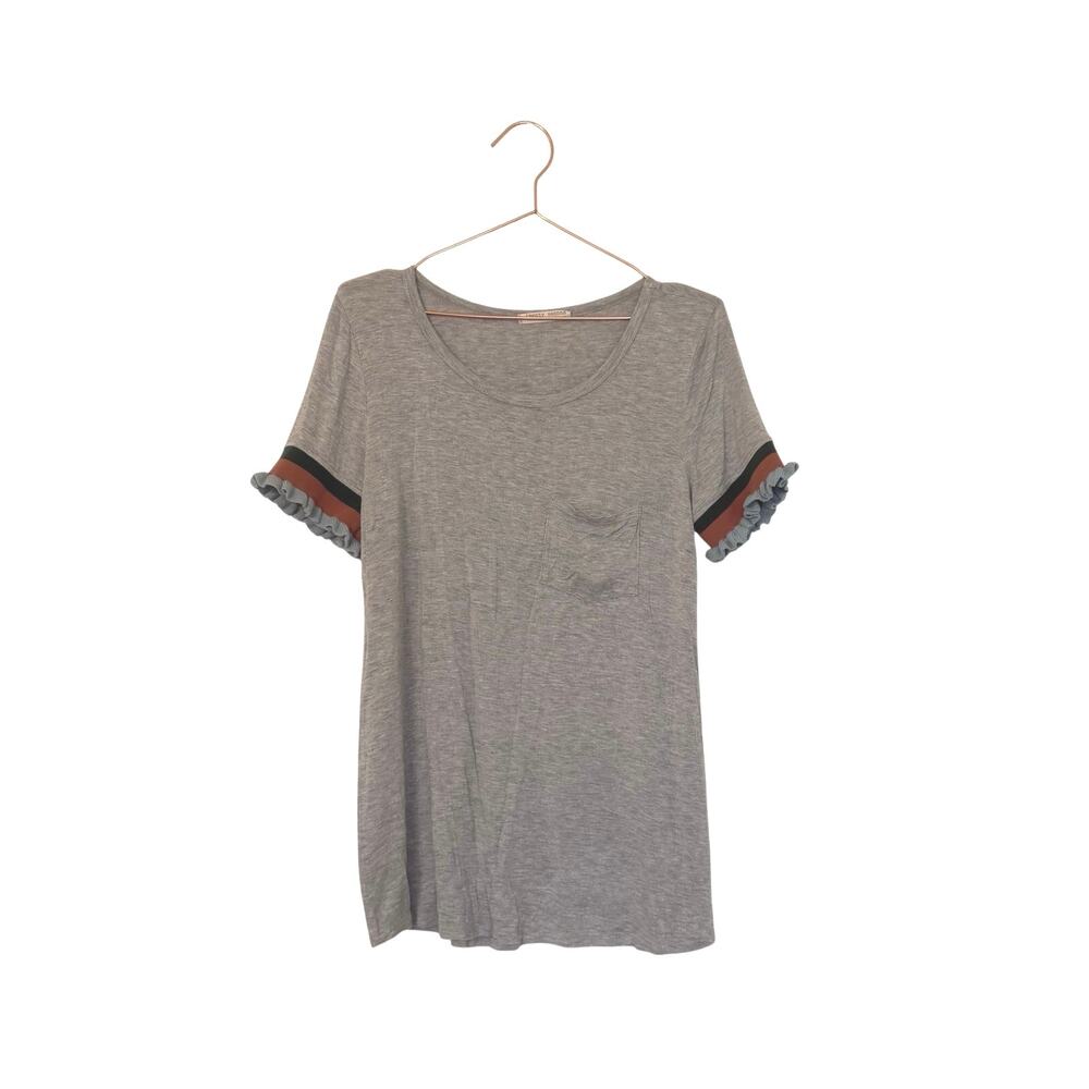 Twenty Second t shirt with ruffle striped sleeve size large